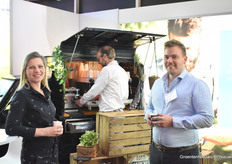 Edith Post and Luc van Roij of Engie, to delicious coffee made by a real Barista.
